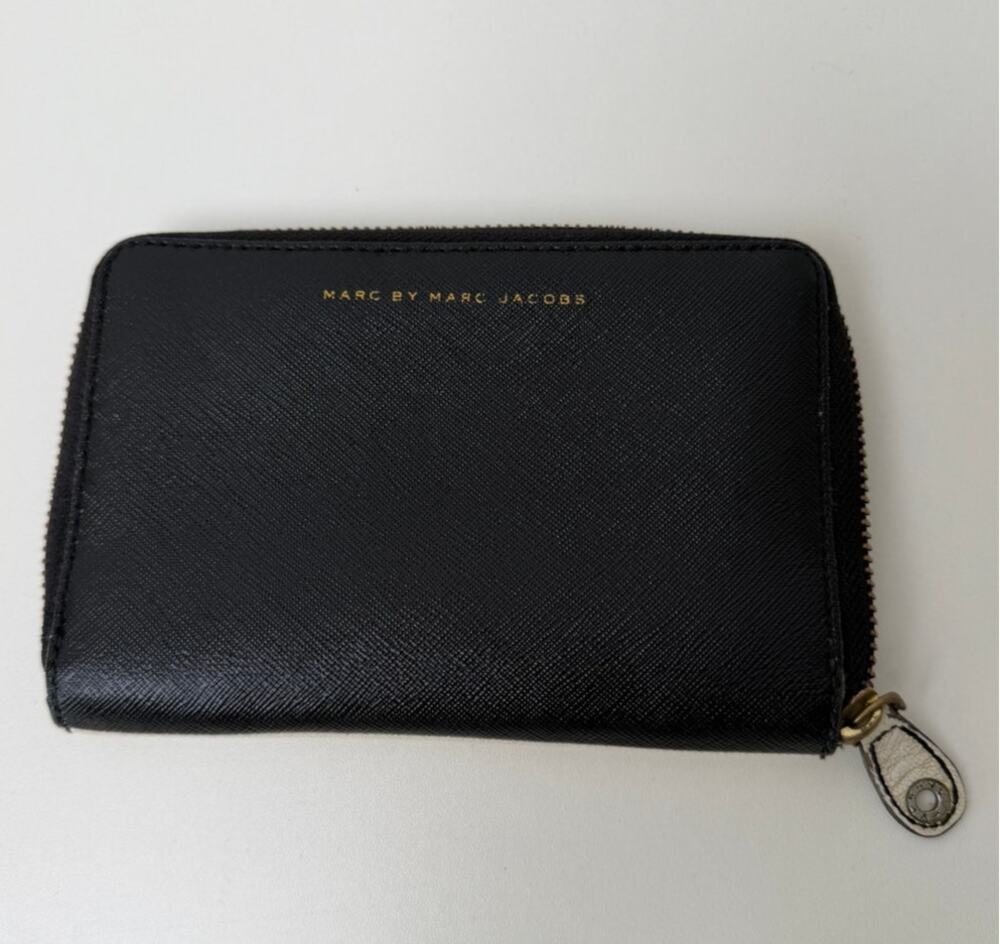 Marc by Marc Jacobs Zip Around Wallet Black Beige Saffiano Women's Two Tone